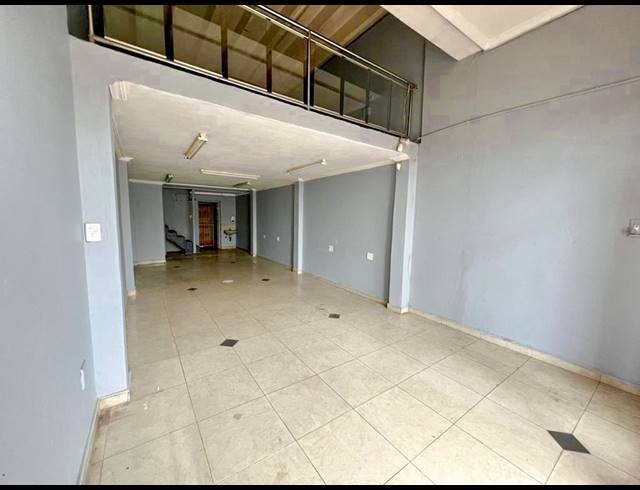 145M² RETAIL TO LET IN WESTCLIFF